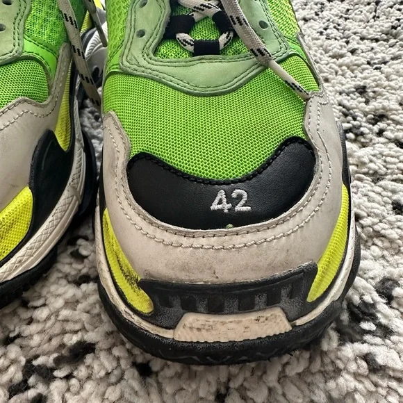 Authentic Balenciaga Fabric Mesh Triple S Sneakers 42 Green Size 9